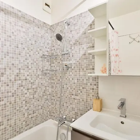 Daire Studio Avec Balcon Bastille-charonne *